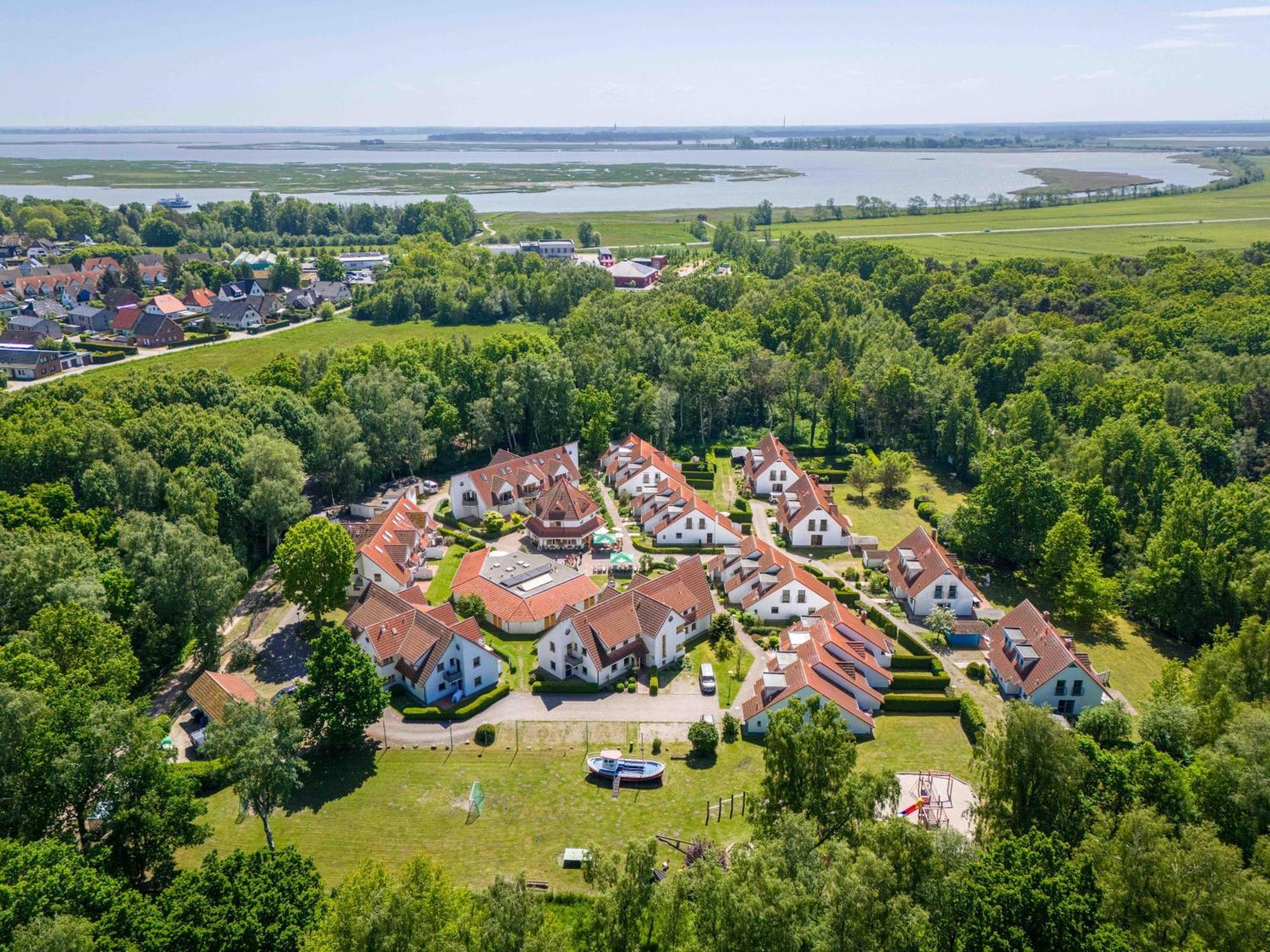 Ferienpark Freesenbruch Wohnung 4 4 - Seeschwalbe Цингст Экстерьер фото